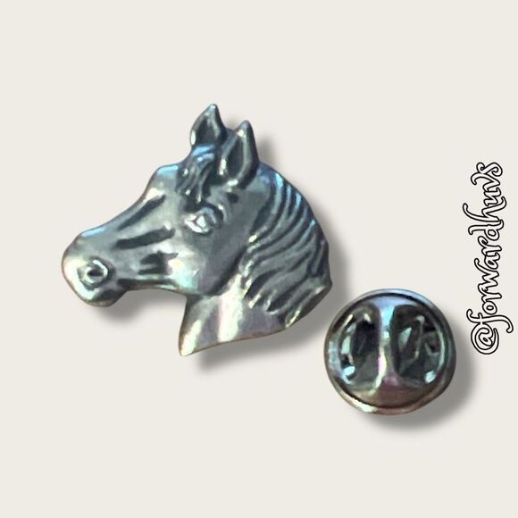 Bundle Sale 3 for $15 | Vintage Silver-Tone Horse Pin - Picture 3 of 8